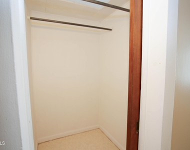 31 Willow Street - Photo Thumbnail 7