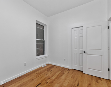 28 White Street - Photo Thumbnail 15