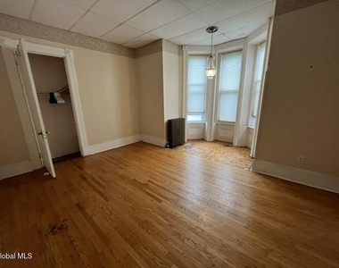 215 S William Street - Photo Thumbnail 12