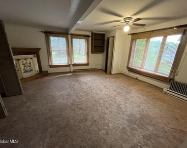 215 S William Street - Photo Thumbnail 9