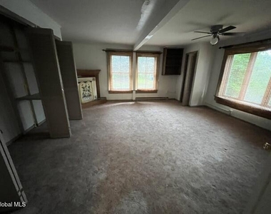 215 S William Street - Photo Thumbnail 7