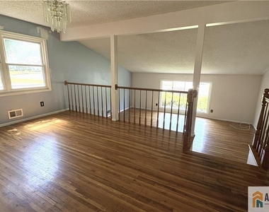24 Edward Street - Photo Thumbnail 2