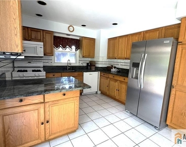 24 Edward Street - Photo Thumbnail 3
