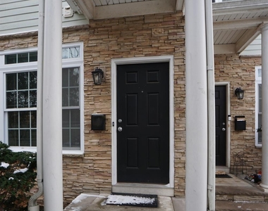 1299 St. George Avenue - Photo Thumbnail 2