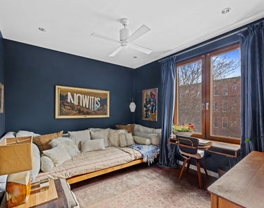 44 Sharon Street - Photo Thumbnail 12