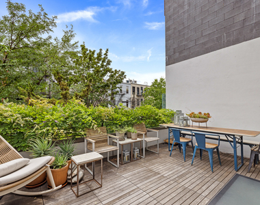 44 Sharon Street - Photo Thumbnail 10