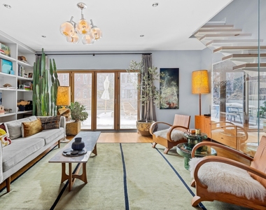 44 Sharon Street - Photo Thumbnail 9