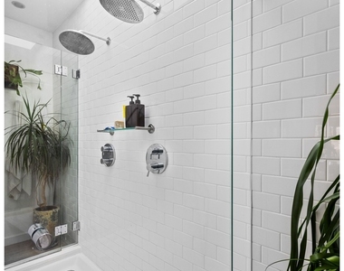 44 Sharon Street - Photo Thumbnail 18