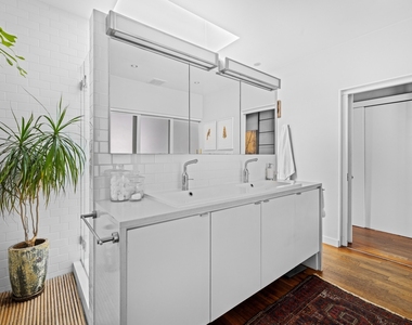 44 Sharon Street - Photo Thumbnail 17