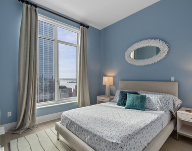 30 Park Place - Photo Thumbnail 7