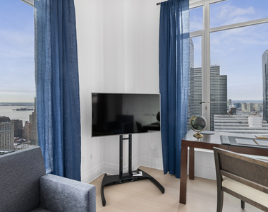 30 Park Place - Photo Thumbnail 9