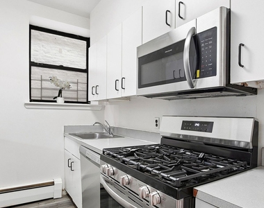 66-72 St Nicholas Avenue - Photo Thumbnail 4