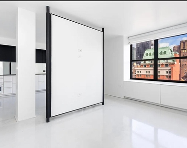 237 Madison Avenue - Photo Thumbnail 3
