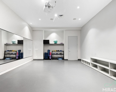 80 Dekalb Avenue - Photo Thumbnail 11