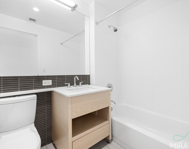 80 Dekalb Avenue - Photo Thumbnail 4