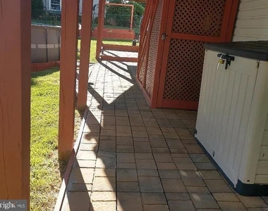 356 Oak Lee Drive - Photo Thumbnail 19