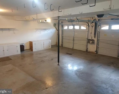 356 Oak Lee Drive - Photo Thumbnail 20