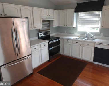356 Oak Lee Drive - Photo Thumbnail 4