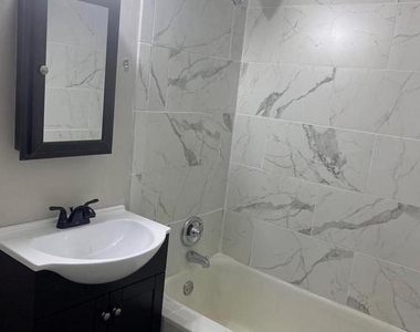 44 S Loudoun Street - Photo Thumbnail 11