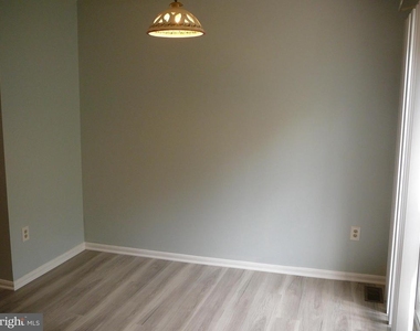 406 Park Cove Drive - Photo Thumbnail 5