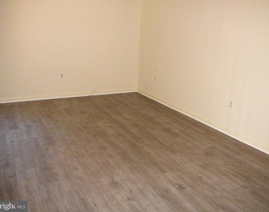 406 Park Cove Drive - Photo Thumbnail 14