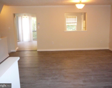 406 Park Cove Drive - Photo Thumbnail 9