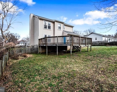 10704 Live Oak Court - Photo Thumbnail 24