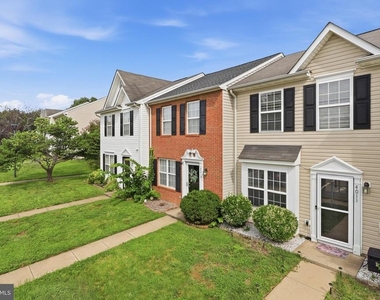 4011 Canopy Way - Photo Thumbnail 3