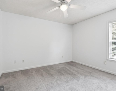 4011 Canopy Way - Photo Thumbnail 9