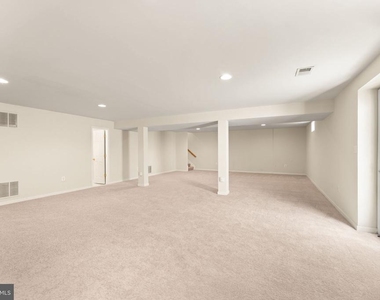 8309 Double Eagle Street - Photo Thumbnail 51