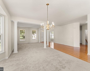 8309 Double Eagle Street - Photo Thumbnail 10