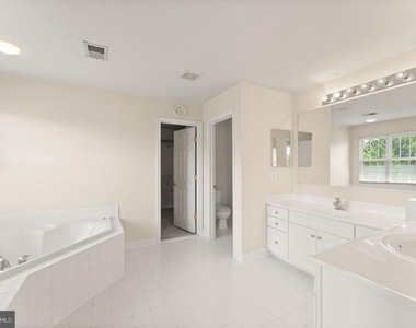 8309 Double Eagle Street - Photo Thumbnail 30