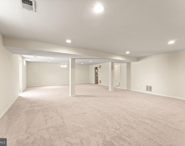8309 Double Eagle Street - Photo Thumbnail 50