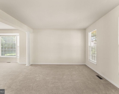 8309 Double Eagle Street - Photo Thumbnail 5