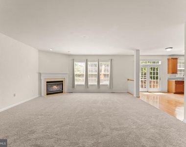 8309 Double Eagle Street - Photo Thumbnail 12