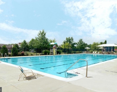 500 Belmont Bay Drive - Photo Thumbnail 13