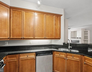 500 Belmont Bay Drive - Photo Thumbnail 30
