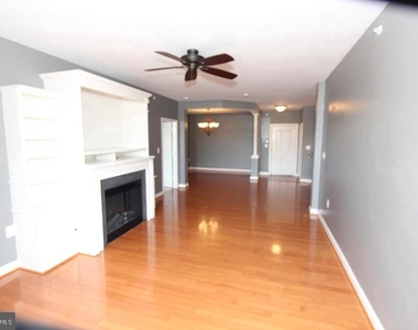 500 Belmont Bay Drive - Photo Thumbnail 10