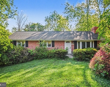 7409 Lake Drive - Photo Thumbnail 1