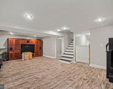 7409 Lake Drive - Photo Thumbnail 12