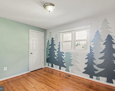 7409 Lake Drive - Photo Thumbnail 8