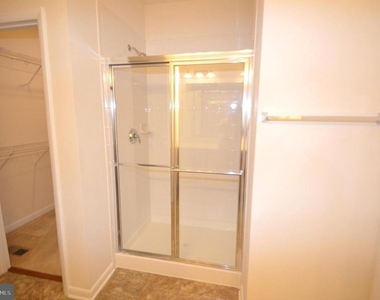 20508 Milbridge Terrace - Photo Thumbnail 24