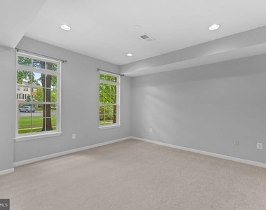 44253 Huron Terrace - Photo Thumbnail 4