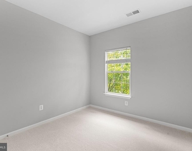 44253 Huron Terrace - Photo Thumbnail 45