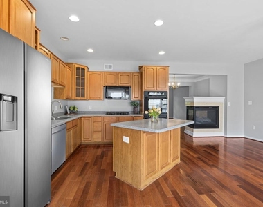 44253 Huron Terrace - Photo Thumbnail 28