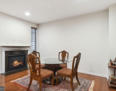 43248 Mitcham Square - Photo Thumbnail 5