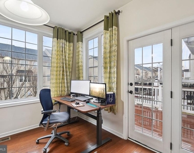 43248 Mitcham Square - Photo Thumbnail 14