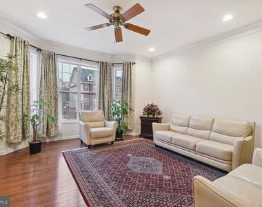 43248 Mitcham Square - Photo Thumbnail 3