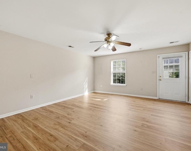 46030 Bayswater Terrace - Photo Thumbnail 6