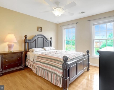 4694 Helen Winter Terrace - Photo Thumbnail 28